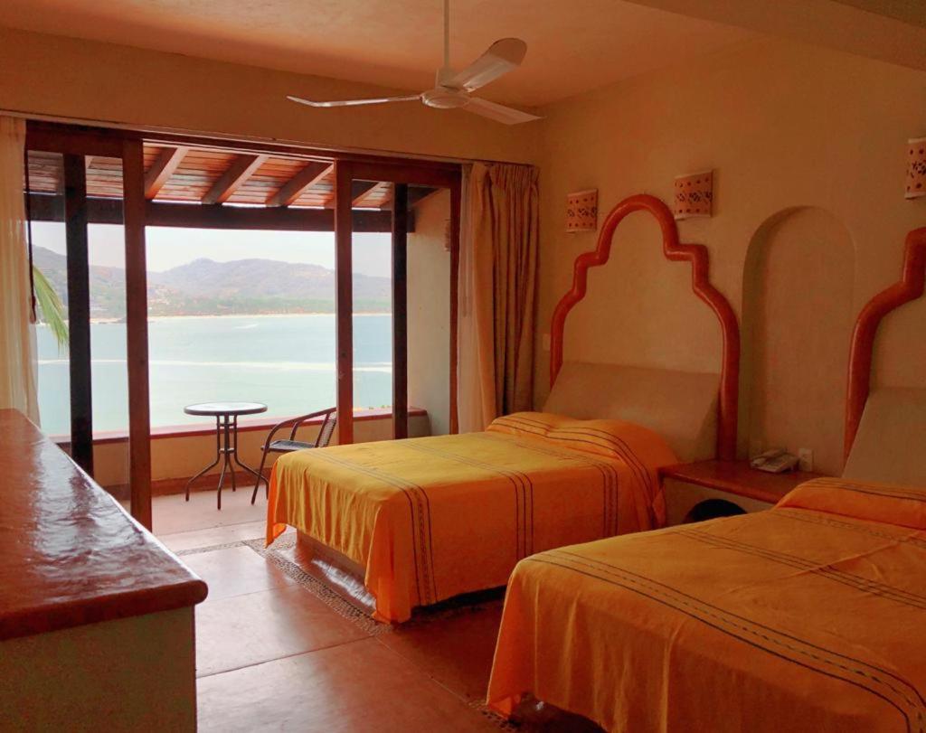 Villa Del Pescador Zihuatanejo Bagian luar foto